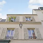 Parisian Charm In The Heart Of The Marais !