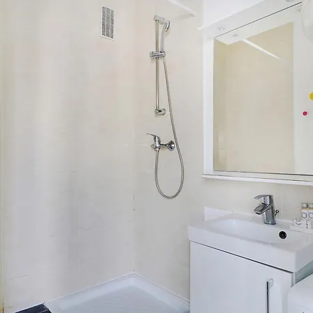 Parisian Charm In The Heart Of The Marais ! Apartment *